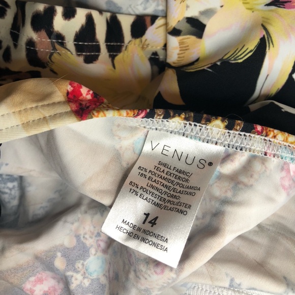 ✨VENUS Animal print Tankini with Graphic Embellishments✨ - Picture 14 of 16